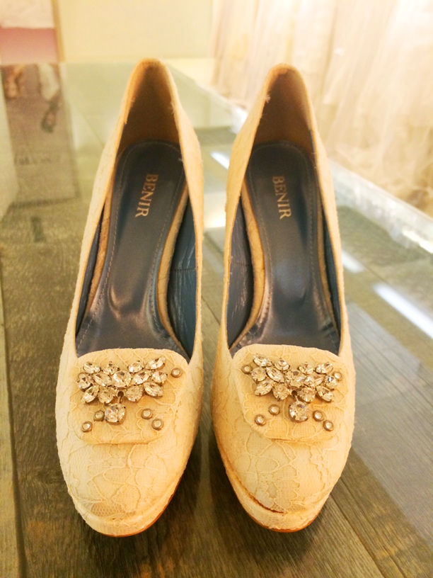 http://www.sposa-blanca.com/blog/assets_c/benir%20wedding%20shoes%20OSAKA%20SPOSA%20BLANCA%20HORIE.JPG