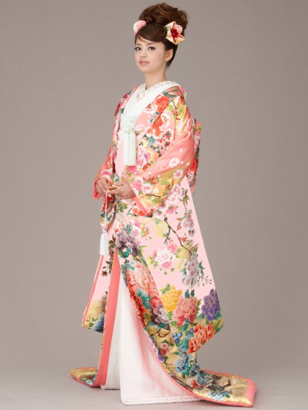 http://www.sposa-blanca.com/blog/assets_c/uchikake%20pink.jpg