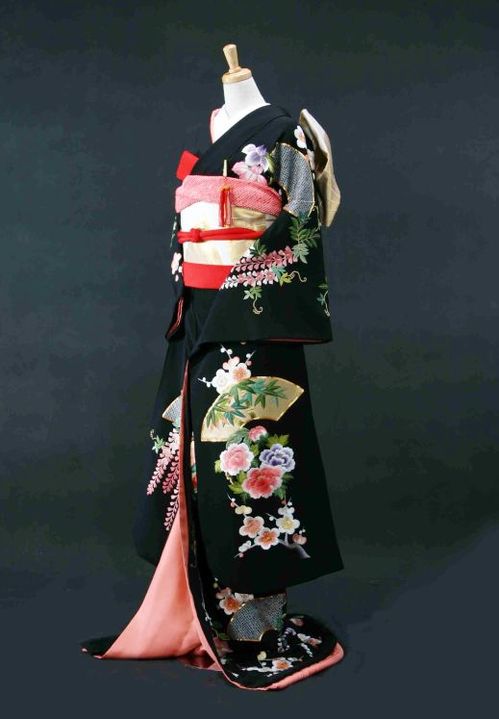 和装③furisode marufuku.jpg