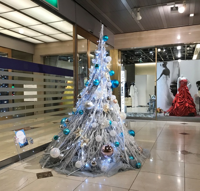 ホテル阪急インターナショナル クリスマスツリー.JPG