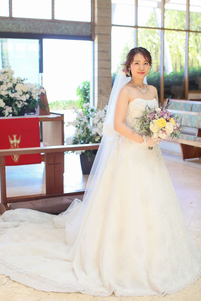 ハワイ結婚式ウェディングドレス 教会挙式.jpg