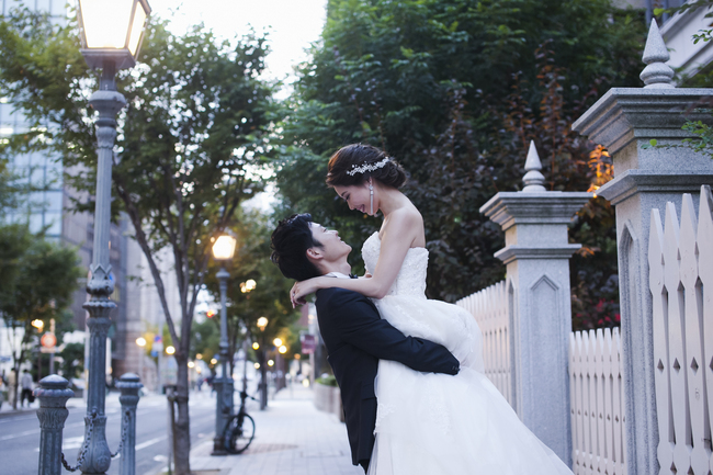 ウエディングドレス前撮り神戸旧居留地 ロケ.jpg