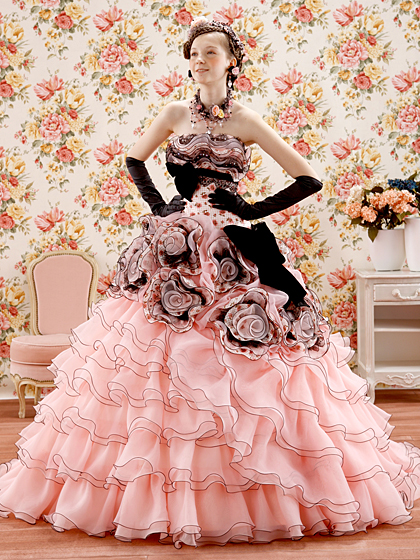 カラードレス ピンクのフリル×黒　カクテルドレス