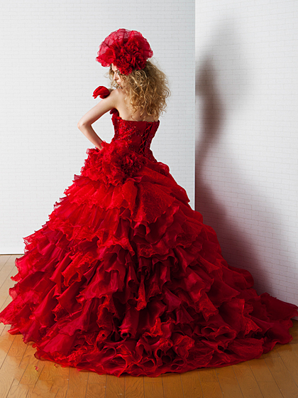 真っ赤なカラードレス
