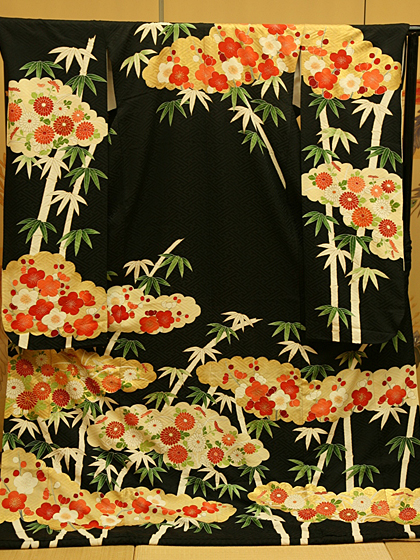 引き振袖　アンティーク柄　雲に松竹梅