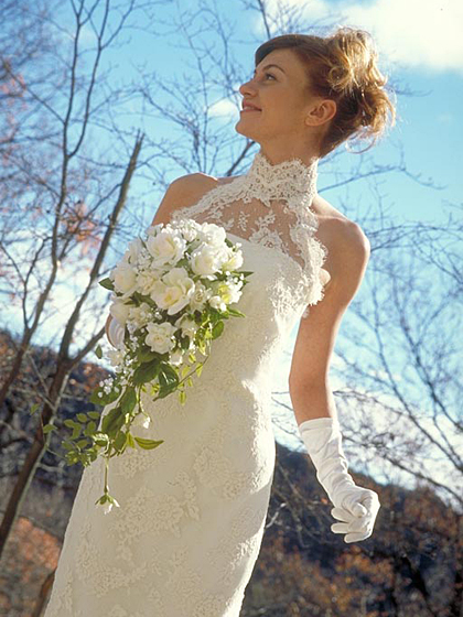 ウェディングドレス　WEDDING