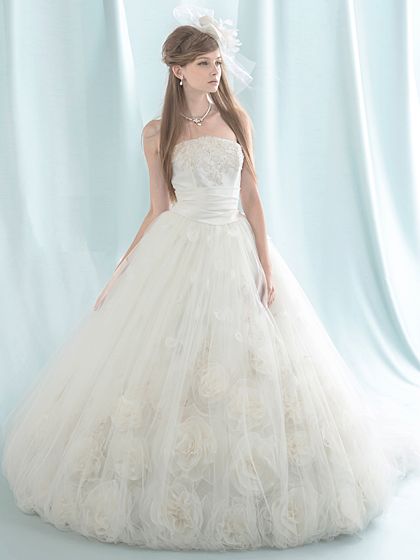 ロレッタ アンジェリーク　LOLETTA Angelique　ウェディングドレス