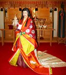 十二単衣　本格（十二単じゅうにひとえ）