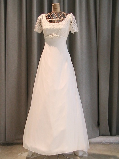 カジュアルウエディングドレス 半そで インポート ウェディングドレス レンタル レンタルドレスショップ Sposa Blanca スポサブランカ