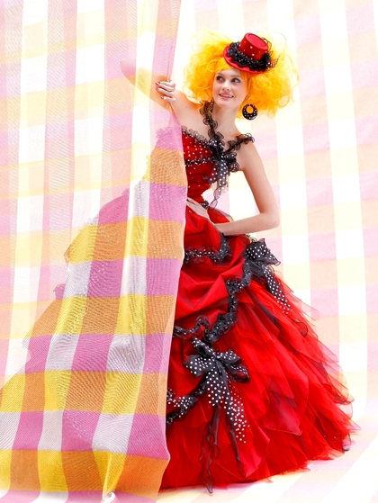 カラードレス　ポップな赤×ドット柄リボン　大阪 滋賀 徳島 岐阜