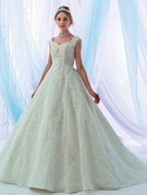 オフショルダーのウェディングドレス すっきり見えるＡライン♪ (ハートシェイプライン）