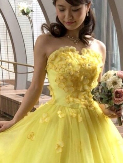 イエローカラードレス♪スプリングカラーのカクテルドレス