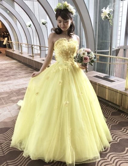 イエローカラードレス♪スプリングカラーのカクテルドレス