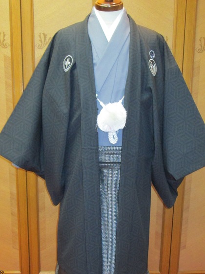 男紋付羽織袴 カラーバリエーション（新郎衣裳・成人式男子着物）赤・青・紺色 ぐんじょう色