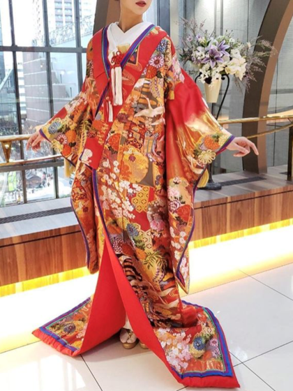 色打掛 赤地 八重がさね