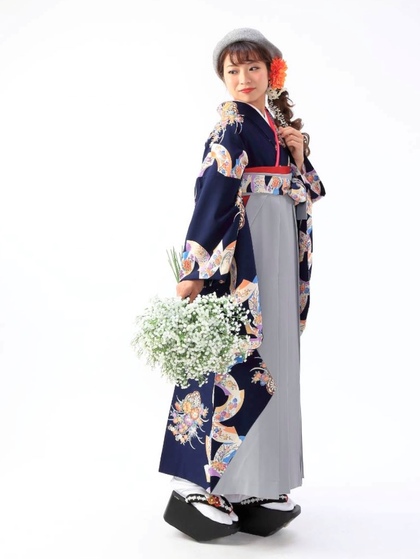 卒業袴 レンタル 着付け 写真撮影（小中学生もあります） 大阪 北摂 阪急宝塚線 豊中駅 丸福本店 