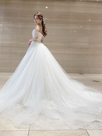 ウェディングドレス チュールのプリンセスドレス