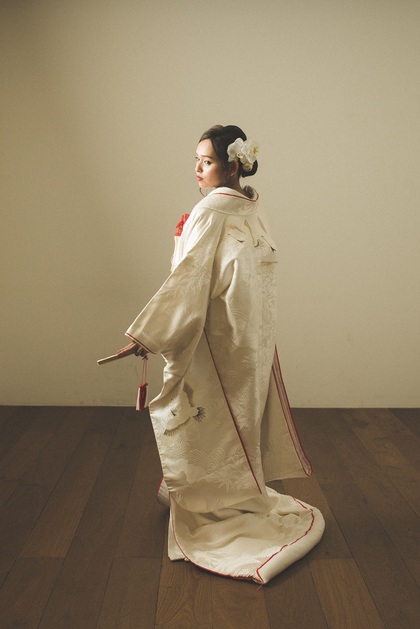 白無垢 赤こぶき 刺繍 和装結婚写真