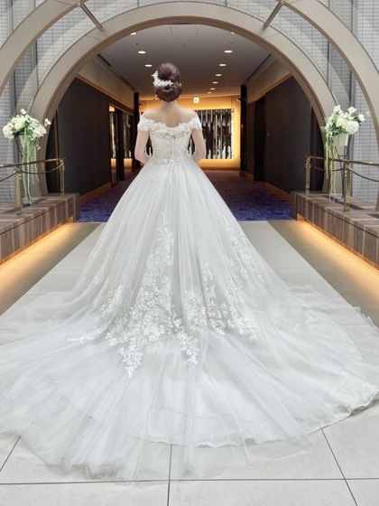 ウエディングドレス新作入荷 二の腕カバー オフショルダー