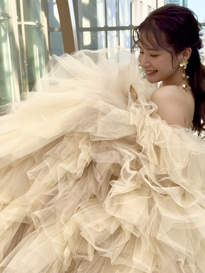 TSUTSUI SACHIKO（サチコツツイ）ベージュカラードレス