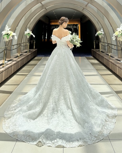 HARDY AMIES　キラキラグリッターウェディングドレス