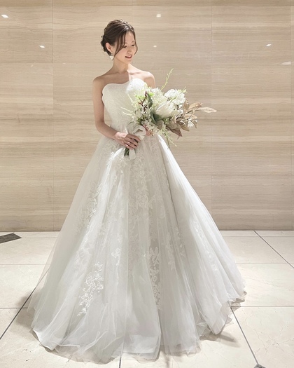 刺繍チュール　リゾートウェディングドレス