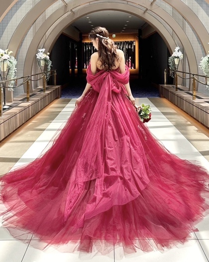 Lulu felice　レッドグリッタードレス　オフショルダー付き