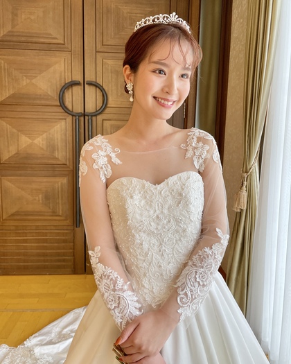 長袖ウェディングドレス刺繍