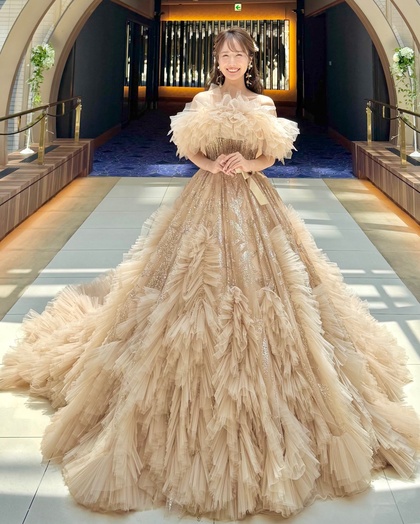 ISAMUMORITAシャンパンカラーグリッタードレス