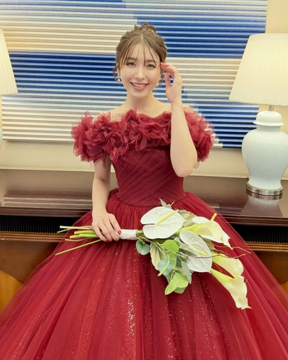 新作カラー　ボルドーグリッタードレス