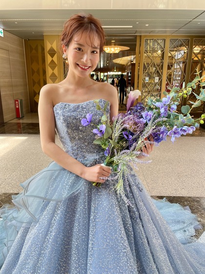 KIYOKOHATA　グリッター輝くブルーグレーのカラードレス