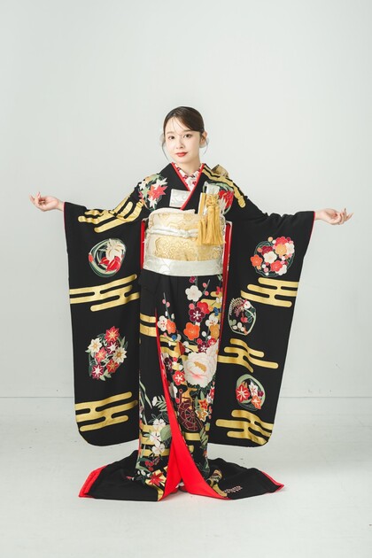 引き振袖　花嫁振袖　黒地