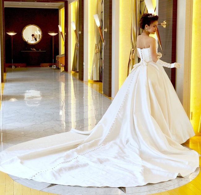 ウエディングドレス王道オーセンティック大阪.jpg